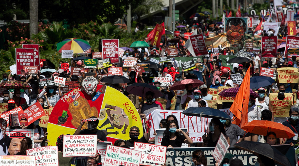 Filipino activists protest ahead of Duterte's annual national address