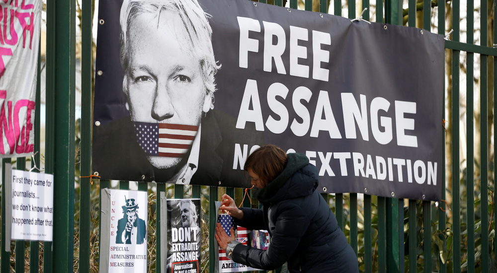 Presidents of Argentina, Venezuela join chorus of calls decrying Assange prosecution 