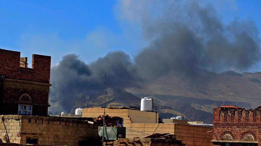 Saudi jets heavily bomb Sana'a, target pharmaceutical stocks