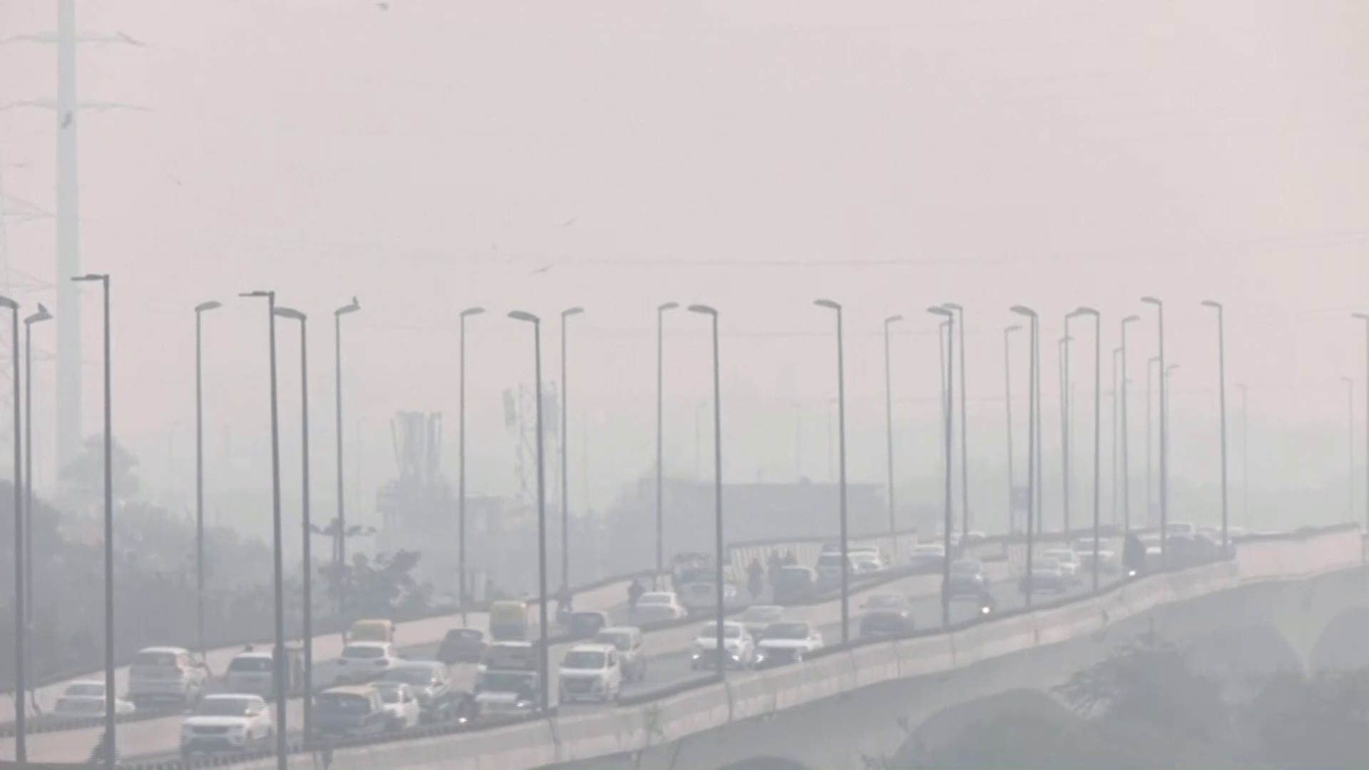 New Delhi residents struggle with worsening pollution