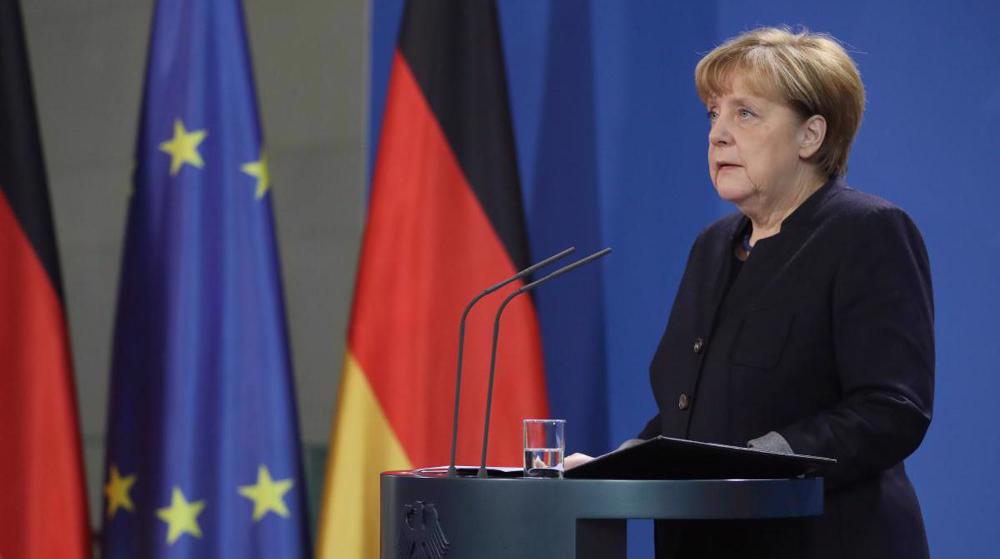 Merkel threatens Russia with EU sanctions in case of aggression against Ukraine