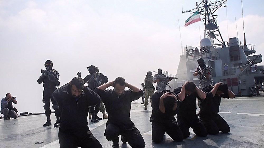 Iranian, Russian navies practice anti-piracy operations on 2nd day of drills