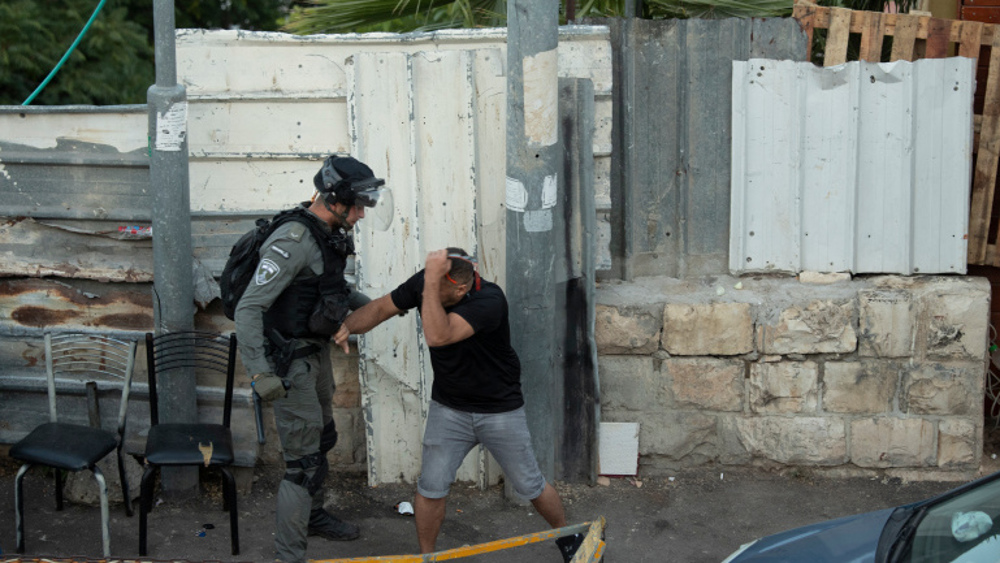 Israeli forces attack al-Quds sit-in held to protest forcible eviction of Palestinians 