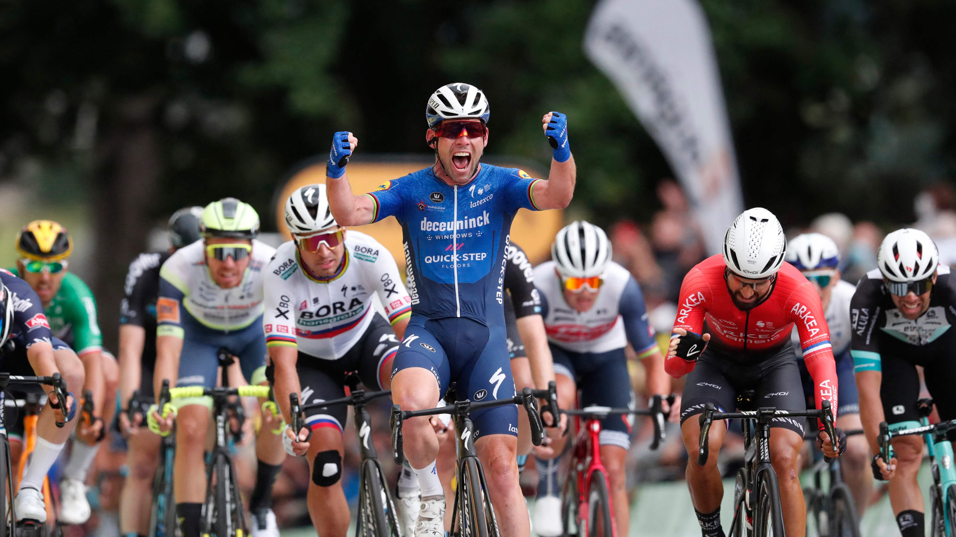 Tour De France: Cavendish wins Stage 4 
