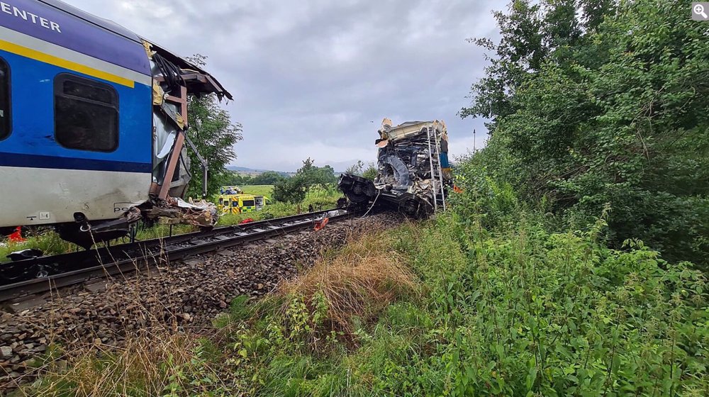 Two dead, more than 40 injured in Czech train collision