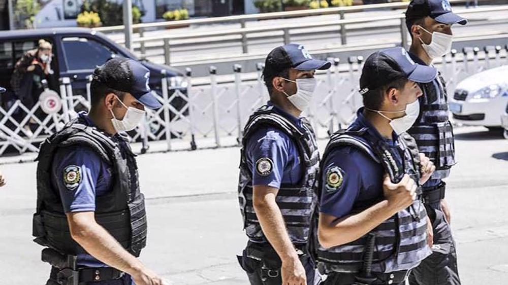 Turkey says arrests 13 suspected Gulenists trying to flee to Greece