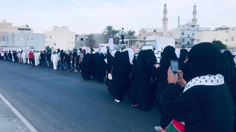 People protest, groups slam 'repressive' climate as Bahrain holds election