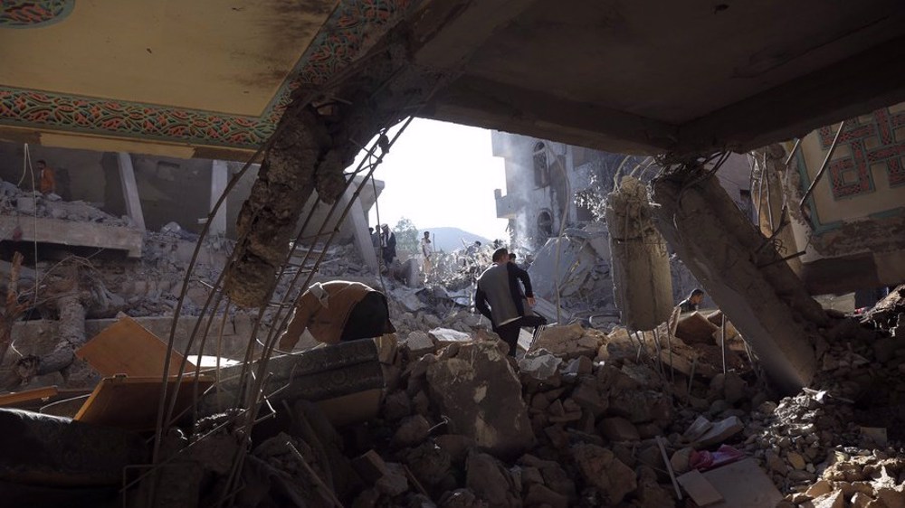 Civilians killed in Saudi bombing of homes after retaliatory Yemeni strikes
