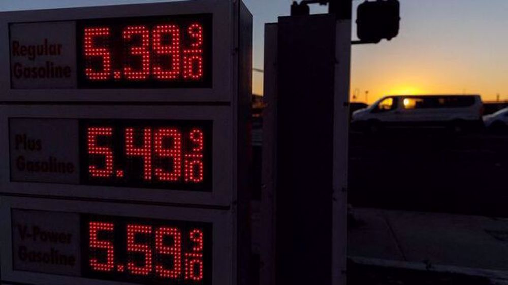 US gasoline prices climb to 13-year high over Ukraine crisis
