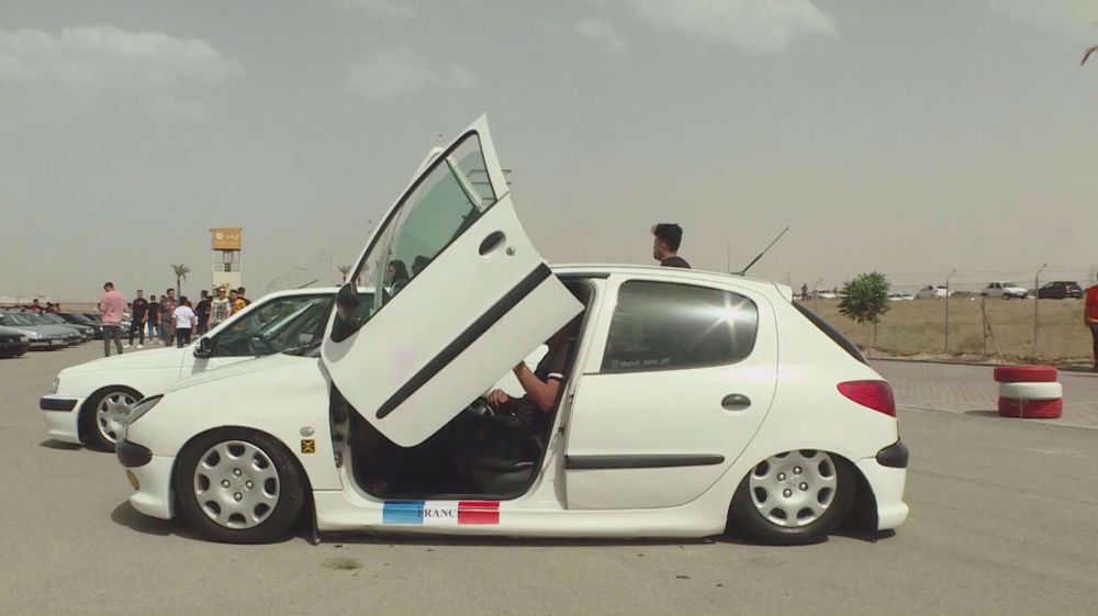A glimpse into Iranian youth's mania for car-tuning