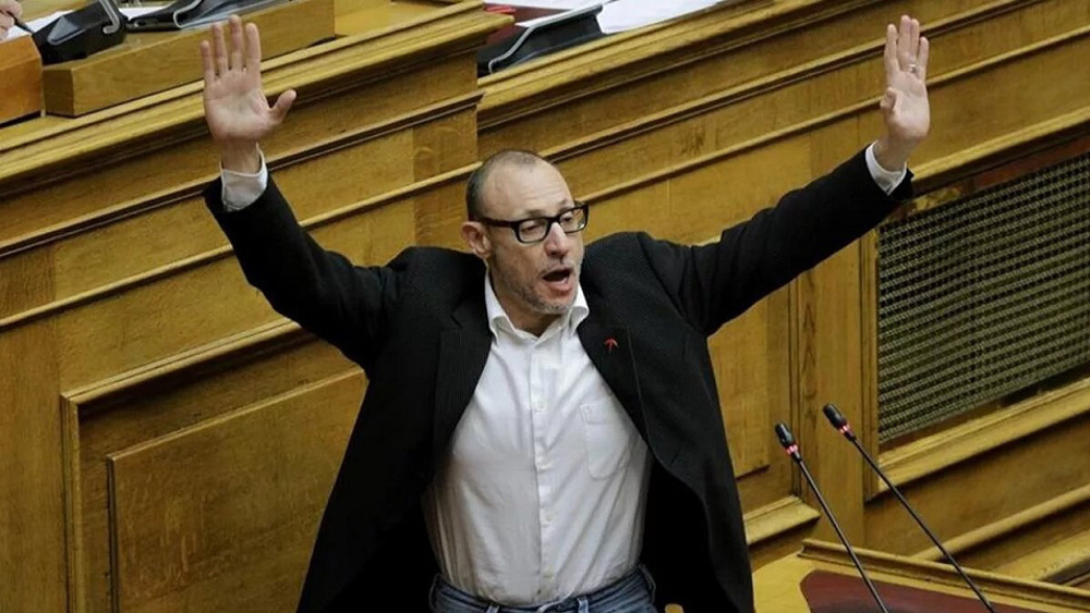 Greek lawmaker derides govt. for 'turning country into huge US base'