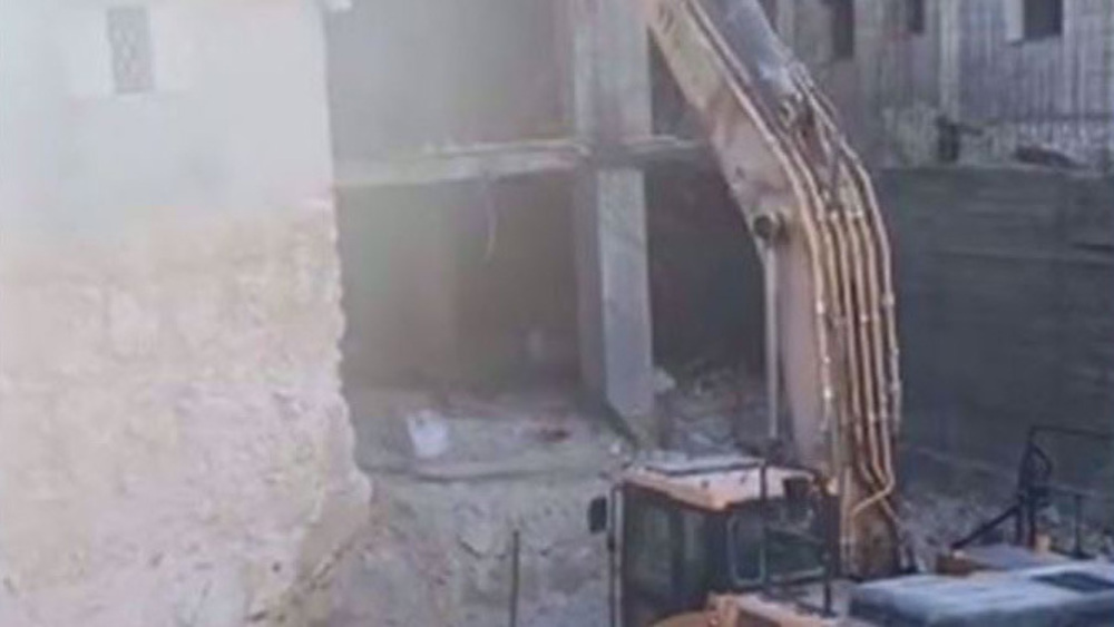 Israeli bulldozers demolish another Palestinian house in al-Quds