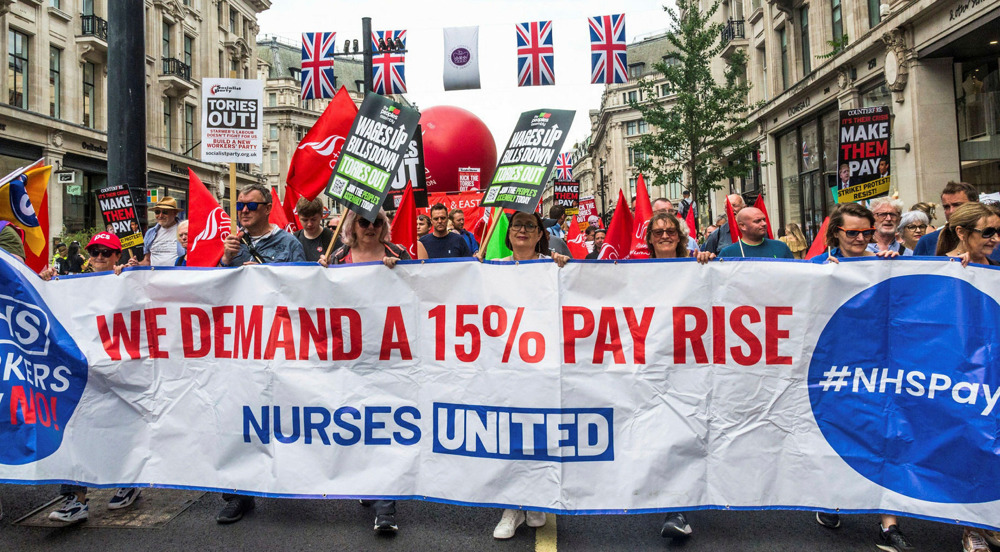 UK nursing union threatens to double striking members if pay talks stay stall