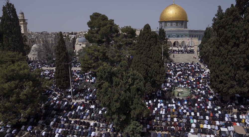 Hamas warns Israel against storming al-Aqsa Mosque, provoking Muslims