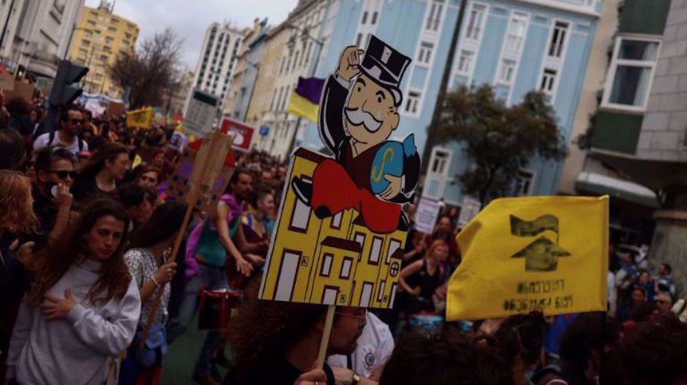 Thousands of Portuguese hold nationwide demonstrations to protest housing crisis