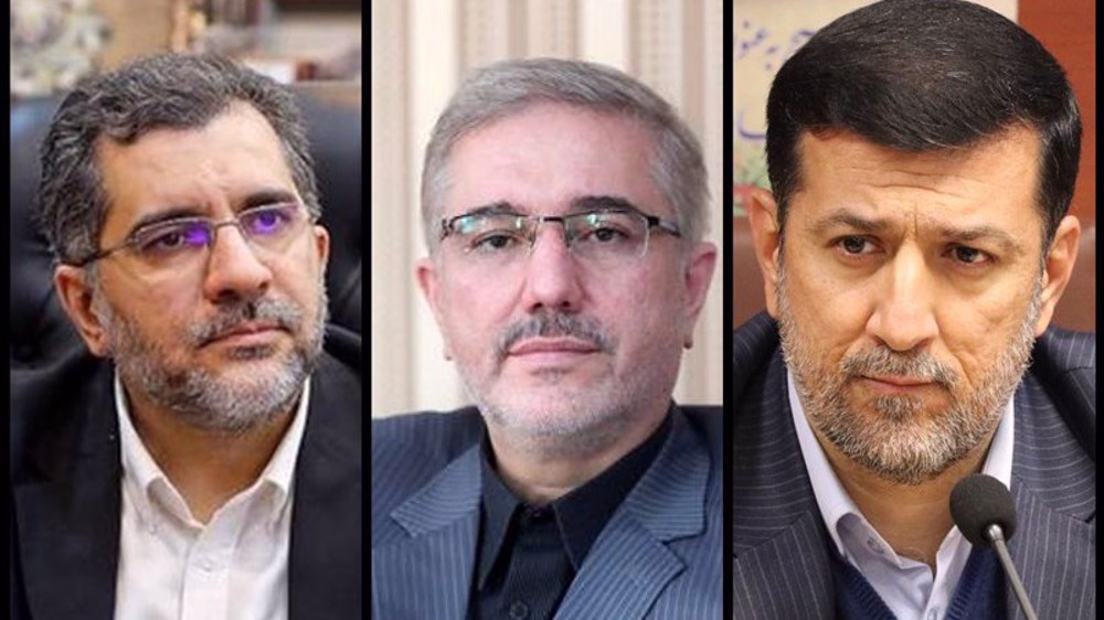 Iran’s Raeisi reshuffles economic team