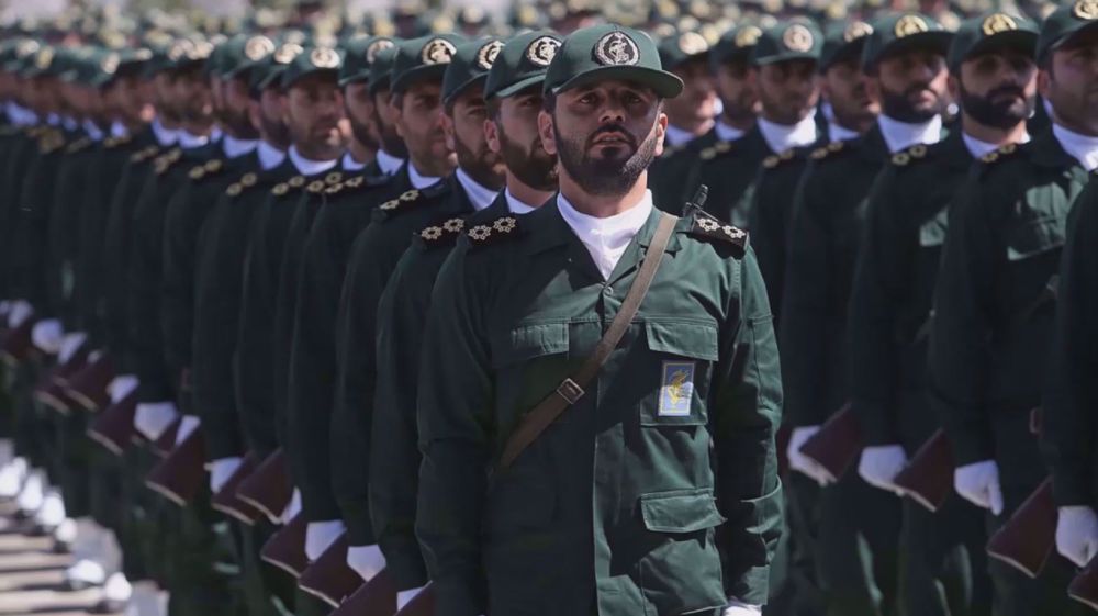 Head of Iran military praises IRGC for its preparedness in face of threats