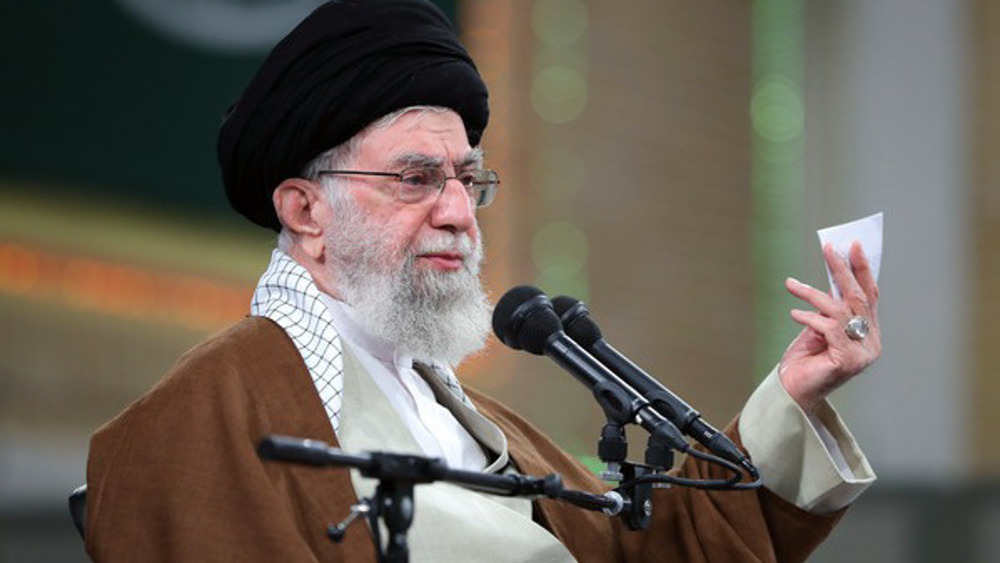 Leader lauds Iranian workers for foiling enemy plots to exploit grievances