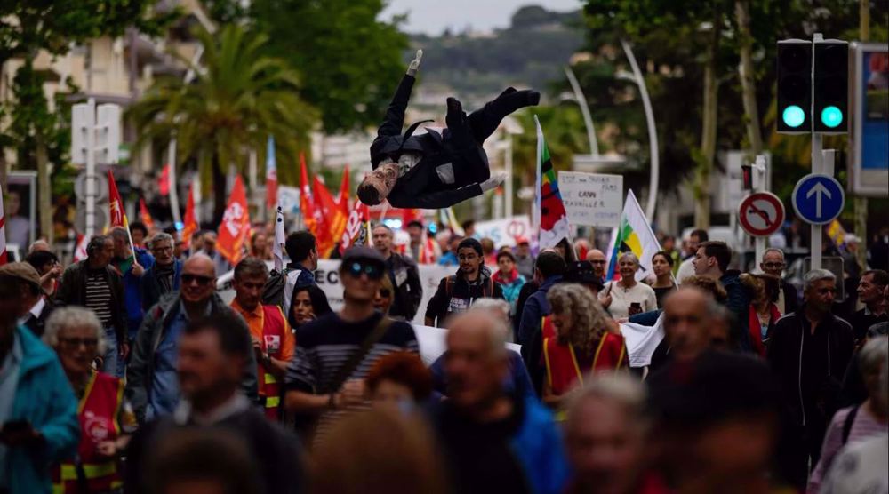 French unions protest pensions reform in Cannes