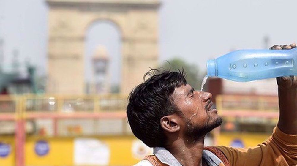 At least 98 die as heatwave grips north India