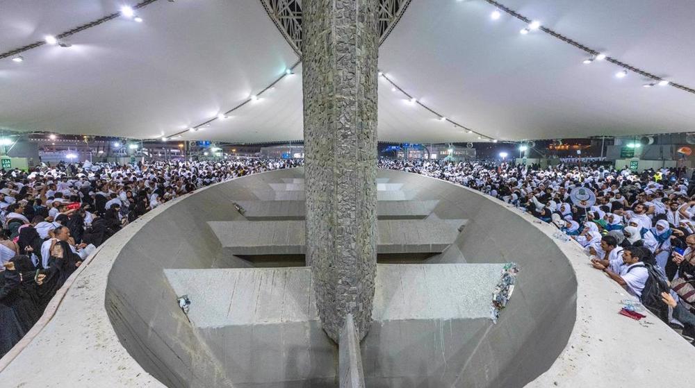 Hajj pilgrims perform symbolic 'stoning of devil' as epic rituals winds down