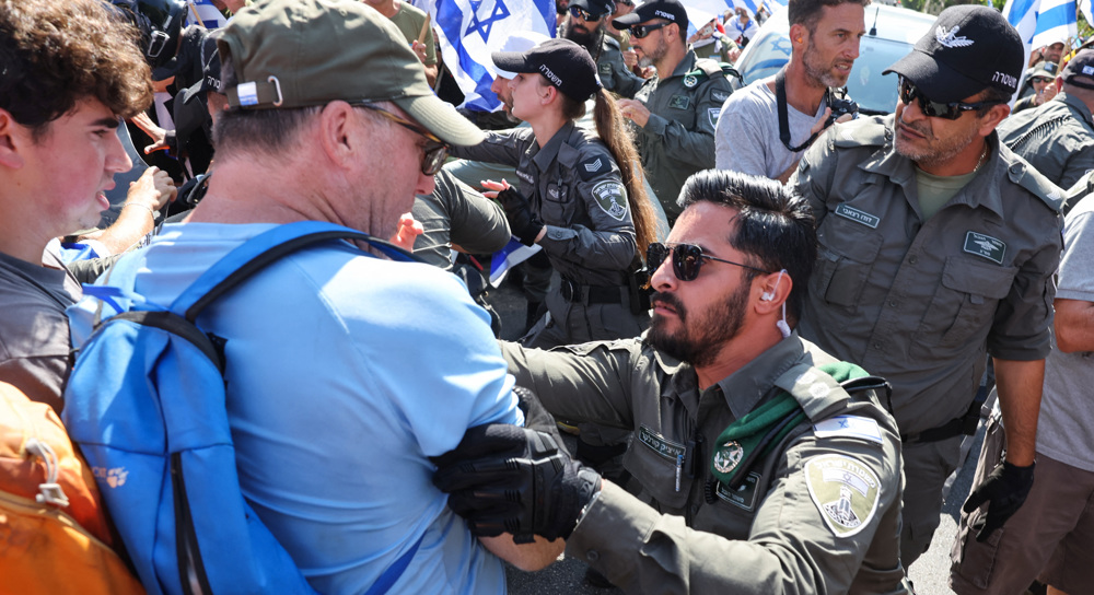 'No to dictatorship': Israeli protesters slam Netanyahu regime