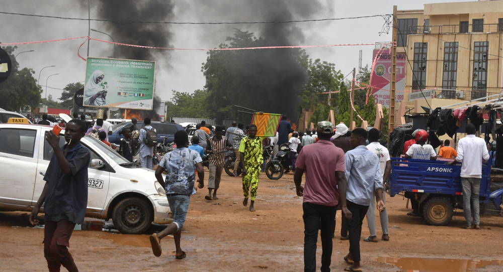 UN Security Council condemns Niger coup as EU cuts aid 