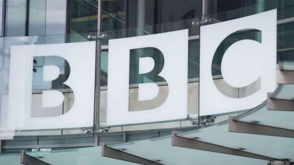 BBC presenter reportedly paid teenager for sexually explicit photos