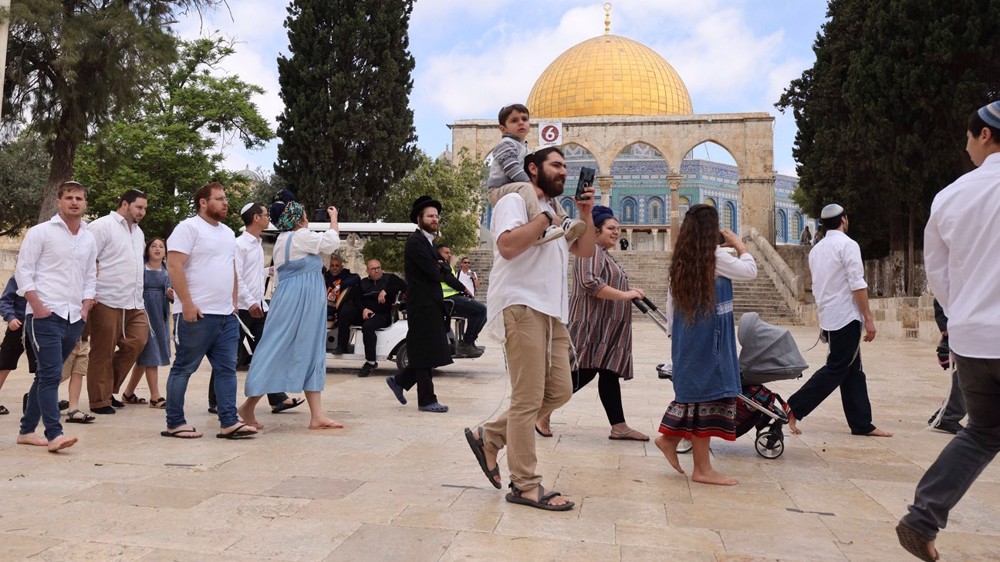 Extremist Israeli settlers commit another incursion on al-Aqsa Mosque
