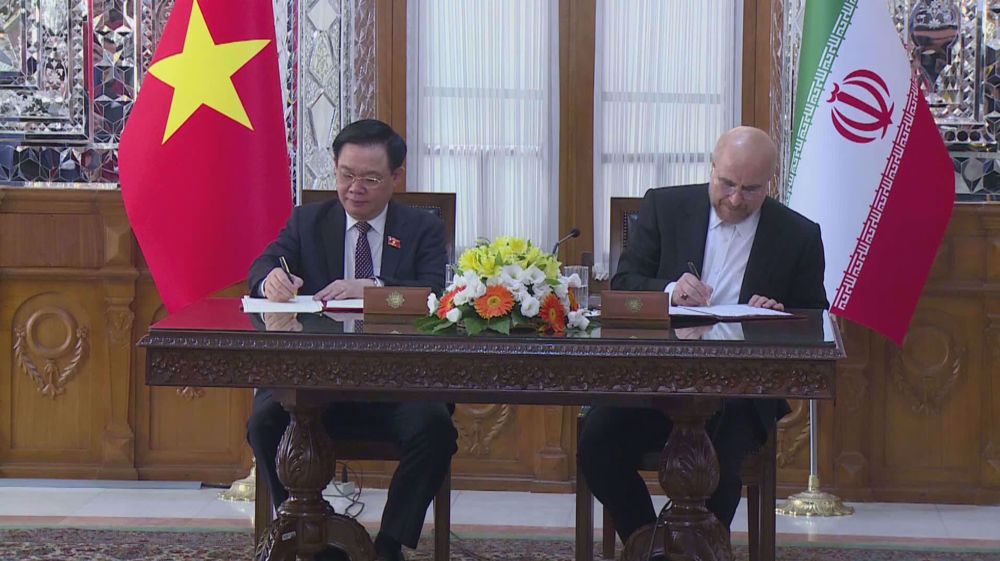 Iran, Vietnam sign parliamentary cooperation MoU