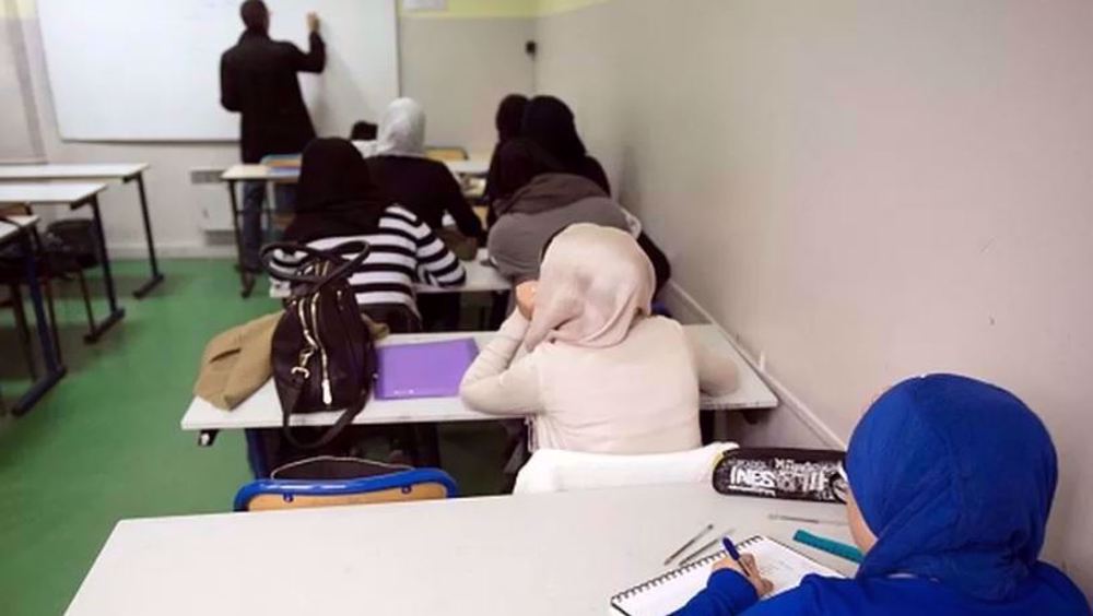 French public schools turn away Muslim teens wearing abaya 