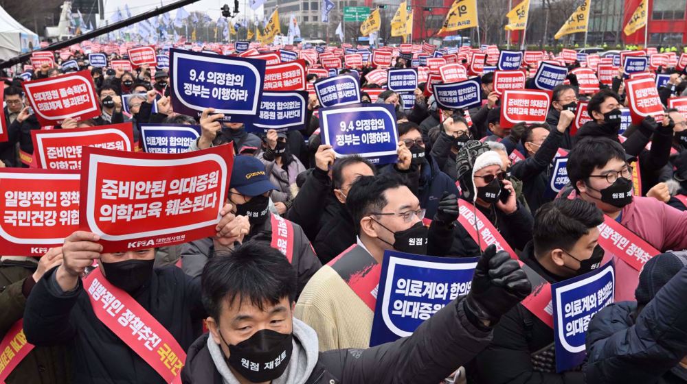 S Korea starts process to suspend licences of striking doctors
