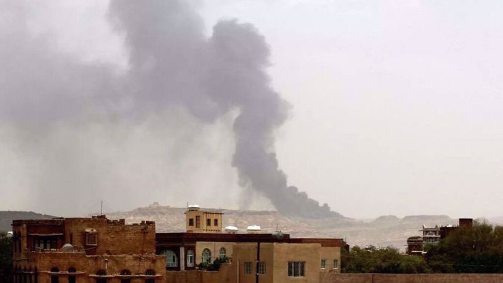 US, UK hit Yemeni airport after attack on US bulk carrier