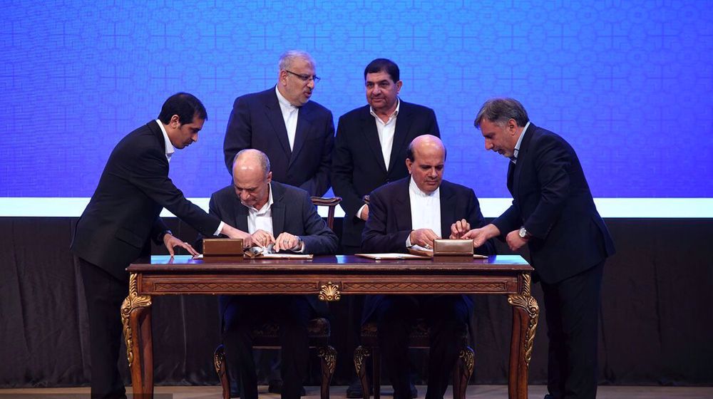 iran oil contract signing