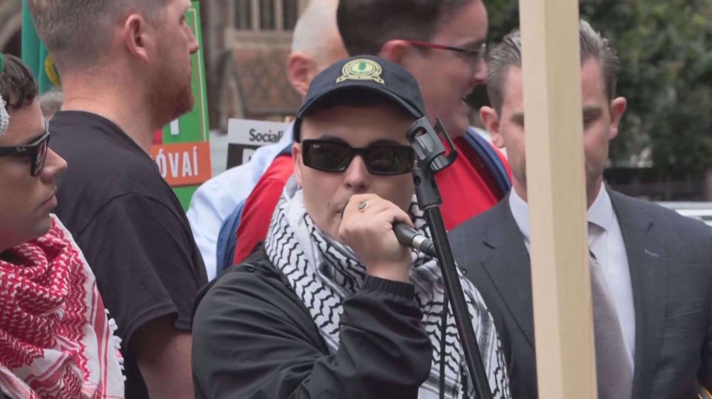 Irish rap group Kneecap’s Liam O’Hanna in court on 'terror' charge, stands with Palestine