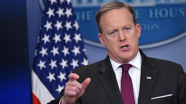 White House defends barring news outlets 