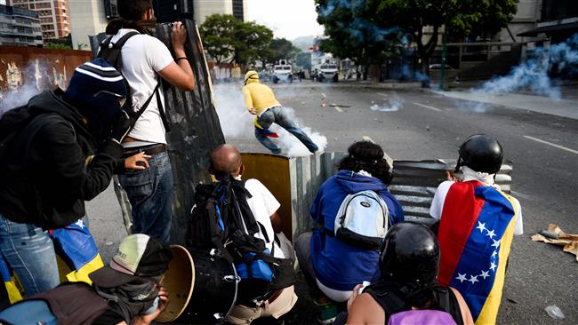 EU urges calm in Venezuela amid protests 
