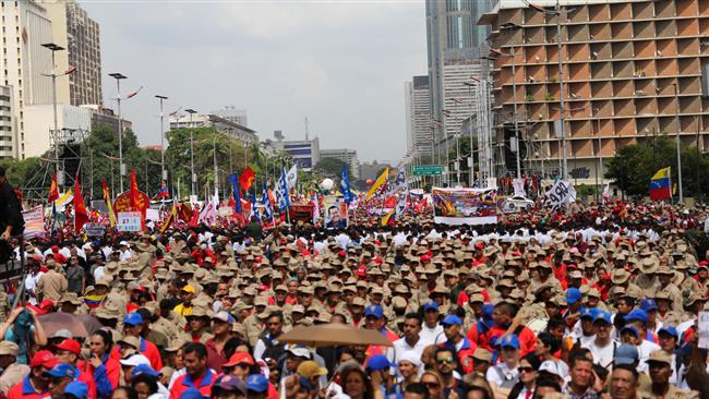 Pro, anti-government rallies held in Venezuela