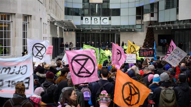 BBC tell the truth, chant London climate-change protesters 