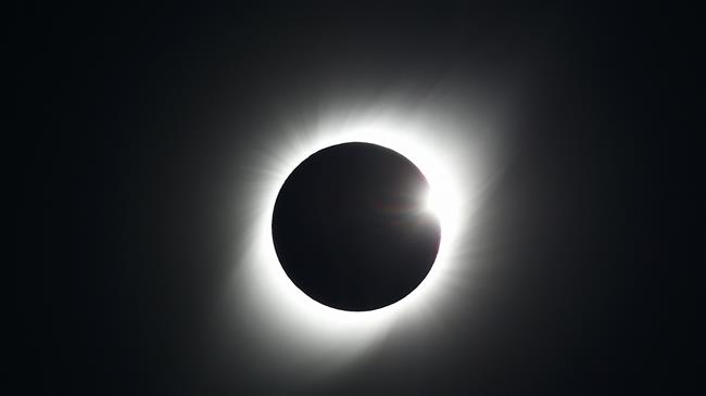 Thousands marvel at full solar eclipse in Chilean sky