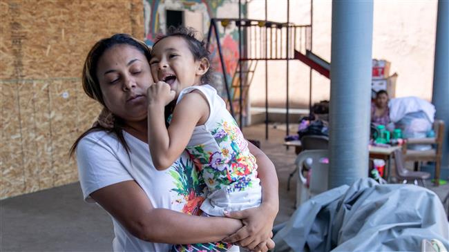 US still separating migrant families despite court order: ACLU