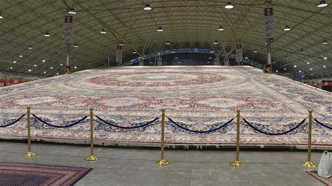 Iran crafts world’s largest carpet