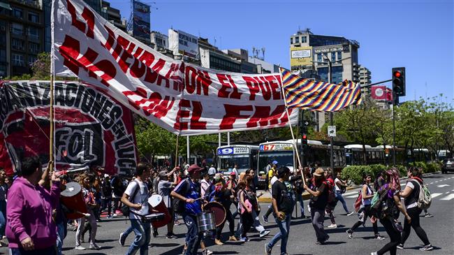 1000s of Argentines march against austerity, IMF