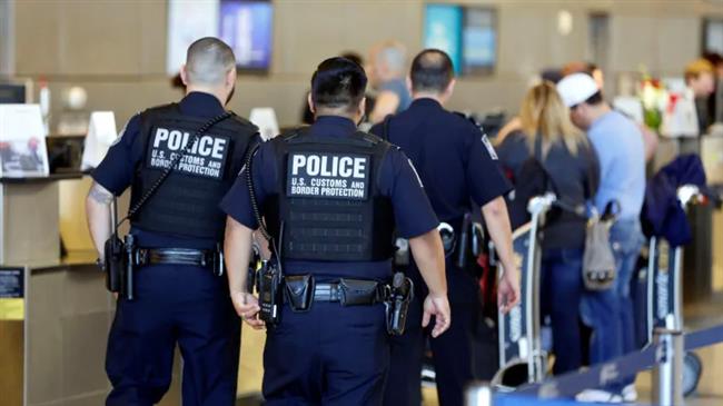 US border officers told to stop Iranian-born travelers: Report