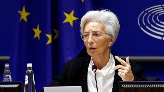 ECB outlines threats to EU's fragile economy