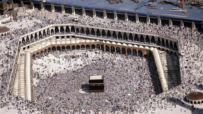 Saudi Arabia extends pilgrimage suspension to own citizens
