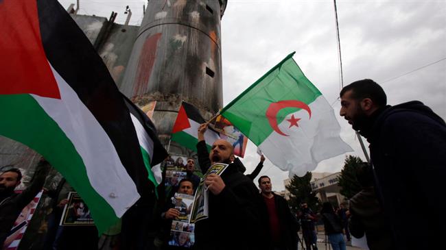 Algerian MPs seek to criminalize promoting normalization with Israel