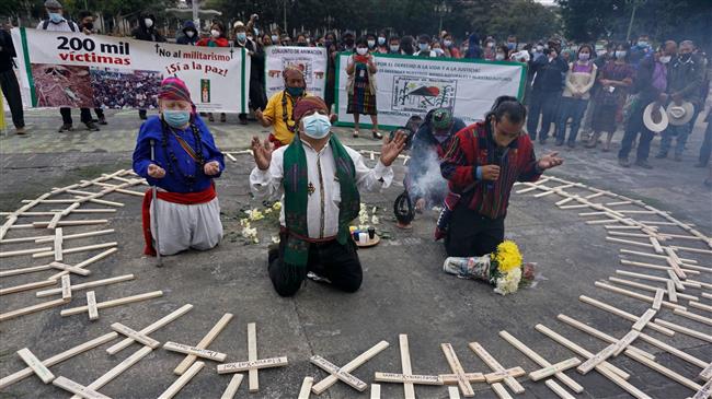 Guatemalans demonstrate to demand justice for armed conflict victims