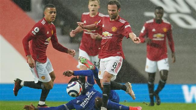English Premier League: Manchester United 1-2 Leicester City