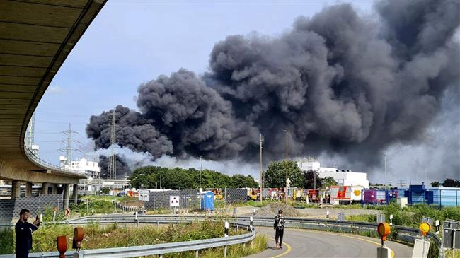 One dead, four missing after explosion rocks German chemicals site